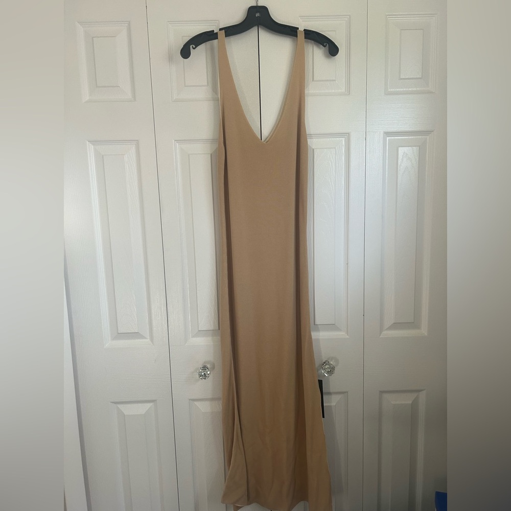 Joseph Tan Sheath V-Neck Dress - Picture 4 of 7